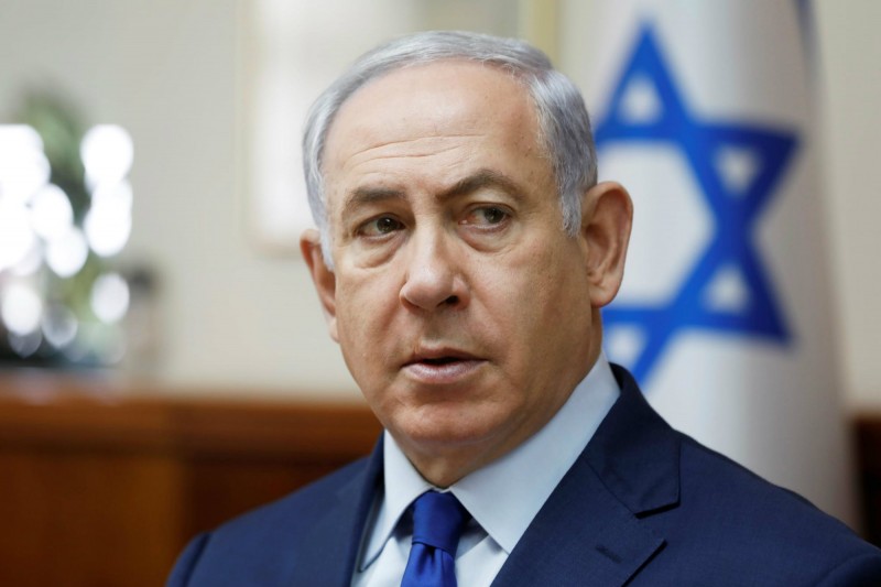 Dok jeizraelski premijer Benjamin Netanjahu slavio odluku SAD-a, palestinski predsednik Mahmud Abas je izjavio da je odluka “šamar” Palestincima